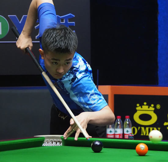 临困境时依 临困境时依