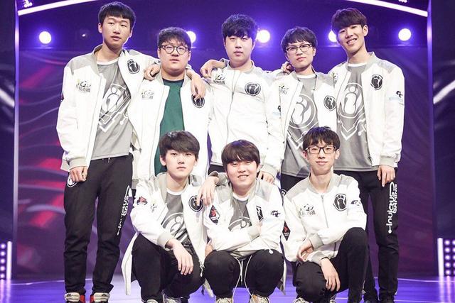 球迷们也将 球迷们也将