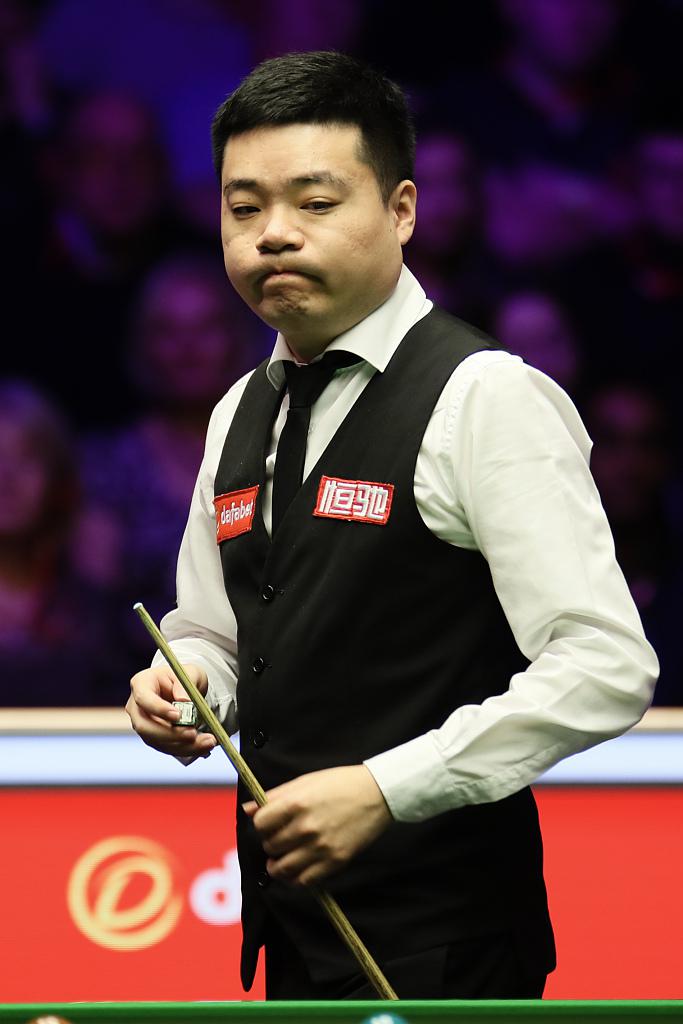 场观众的期 场观众的期