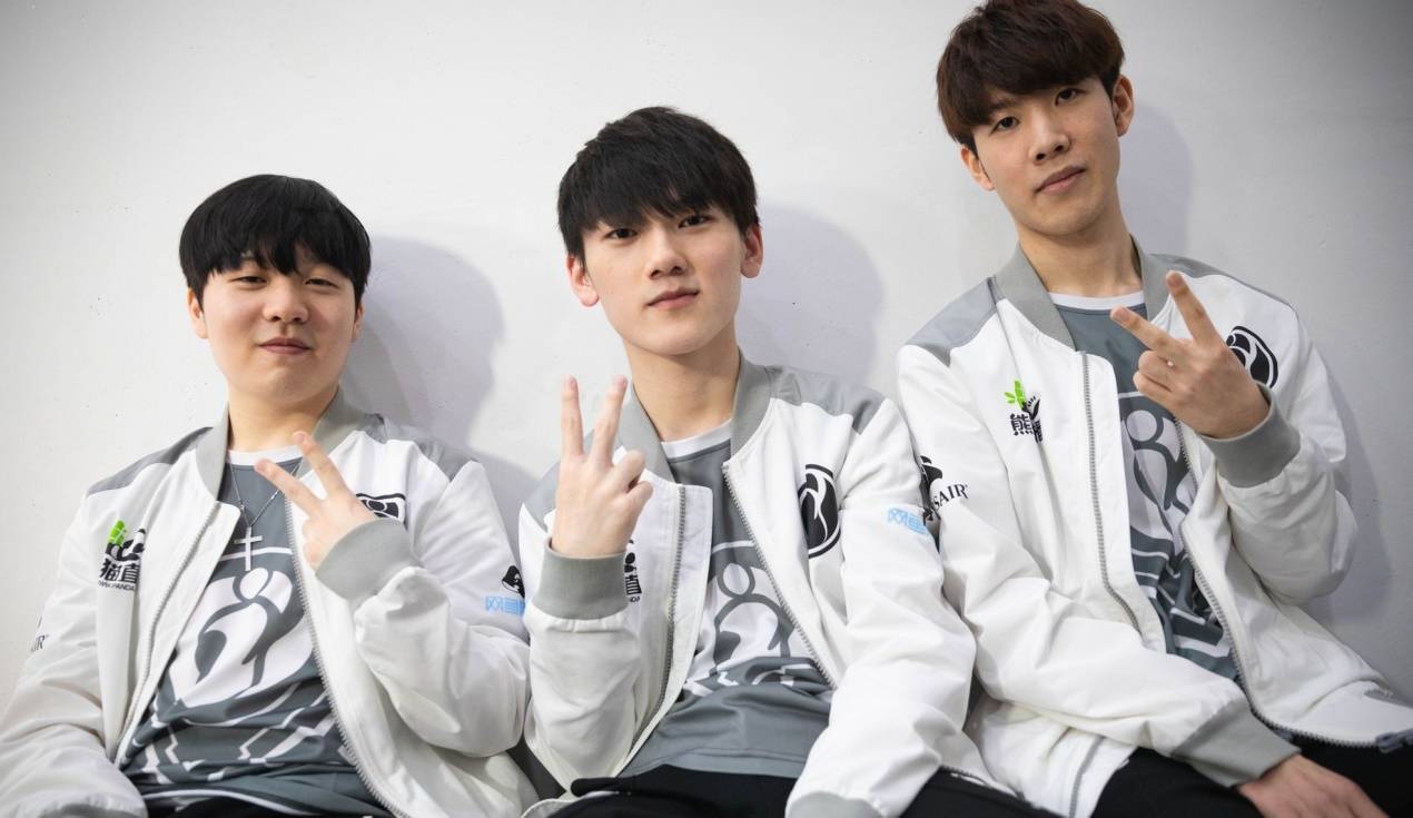 更是整个俱 更是整个俱