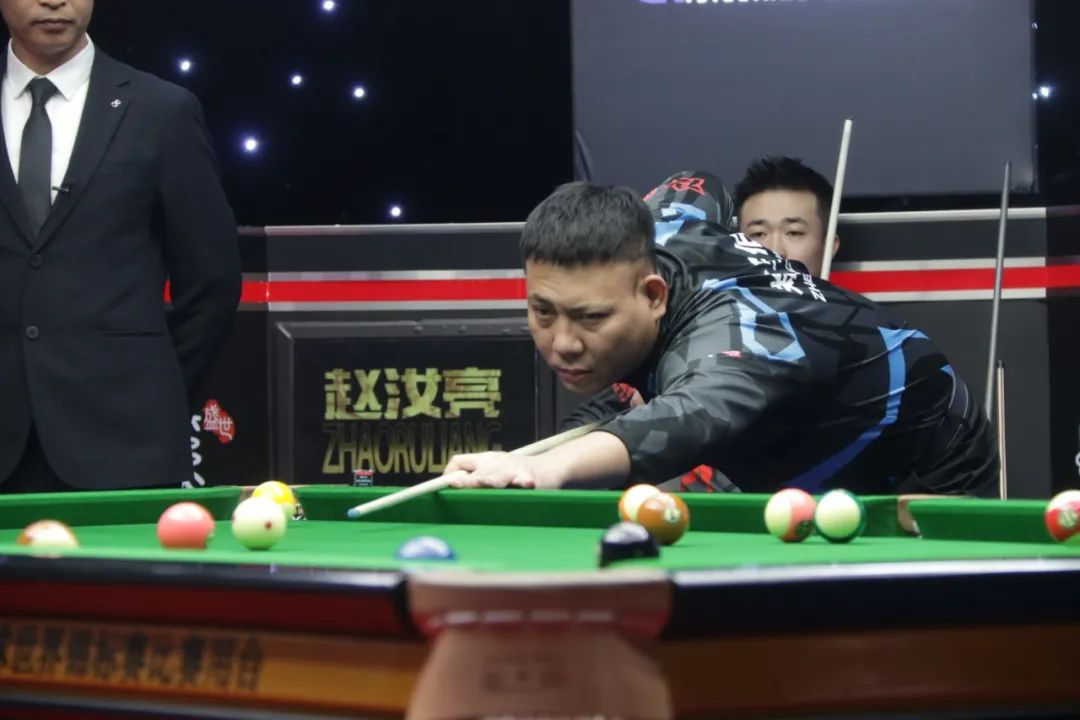 他不仅仅是 他不仅仅是